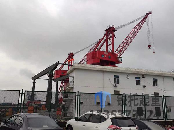 廣東河源門(mén)座式起重機(jī)廠家門(mén)座式起重機(jī)相對(duì)穩(wěn)定