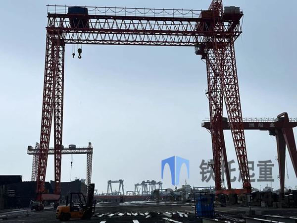 河北黃驊造船門式起重機公司造船門式起重機協(xié)同作業(yè)性好
